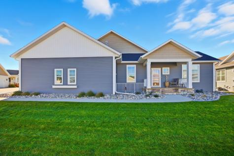 4944 Avery Lane S Fargo ND 58104