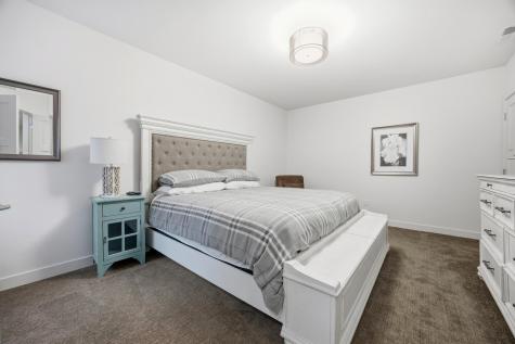 4944 Avery Lane S Fargo ND 58104