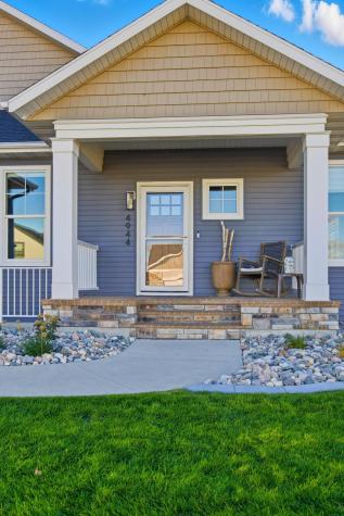 4944 Avery Lane S Fargo ND 58104