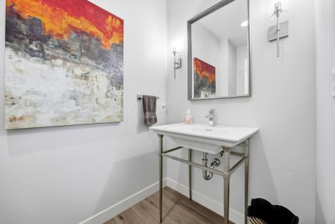 4944 Avery Lane S Fargo ND 58104