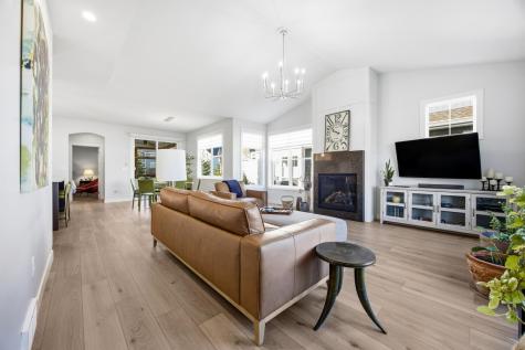 4944 Avery Lane S Fargo ND 58104