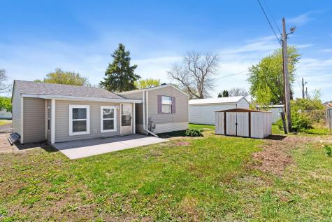 2210 Sundet Lane Faribault MN 55021