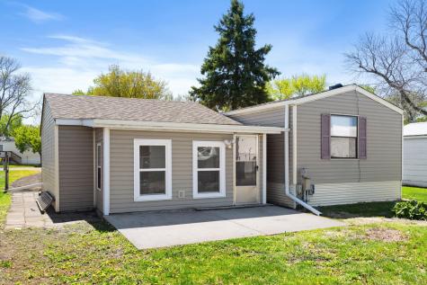 2210 Sundet Lane Faribault MN 55021
