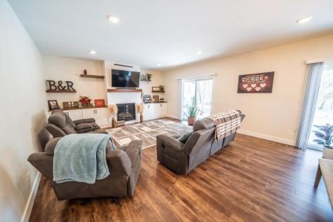 1017 Chester Ave SE Rochester MN 55904