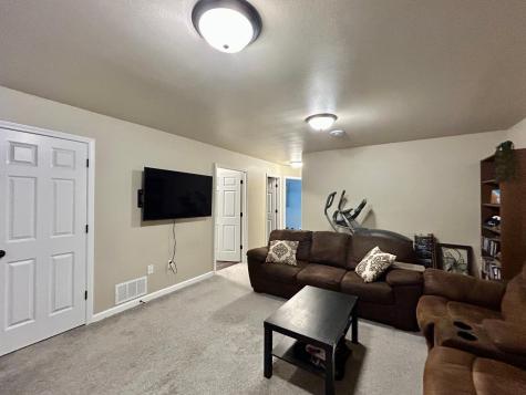 155 Pine Avenue Mapleton ND 58059
