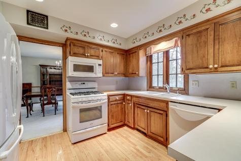 1721 Rhode Island Avenue N Golden Valley MN 55427