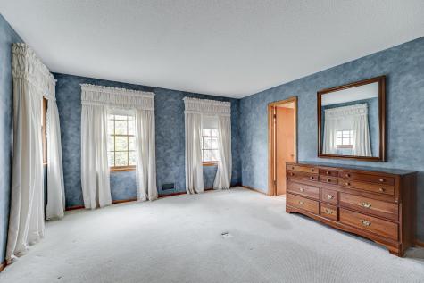 1721 Rhode Island Avenue N Golden Valley MN 55427