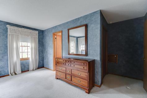 1721 Rhode Island Avenue N Golden Valley MN 55427