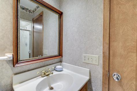 1721 Rhode Island Avenue N Golden Valley MN 55427