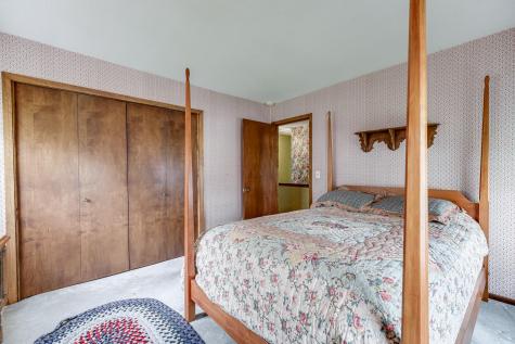 1721 Rhode Island Avenue N Golden Valley MN 55427