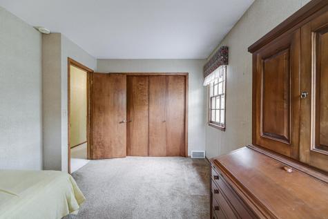 1721 Rhode Island Avenue N Golden Valley MN 55427