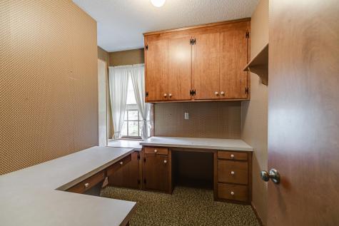 1721 Rhode Island Avenue N Golden Valley MN 55427