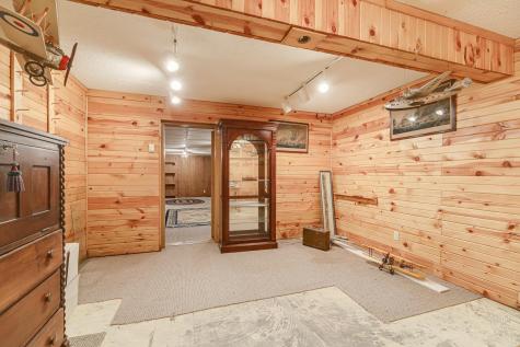 1721 Rhode Island Avenue N Golden Valley MN 55427