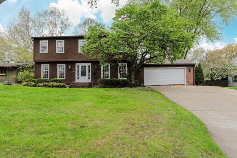 1721 Rhode Island Avenue N Golden Valley MN 55427