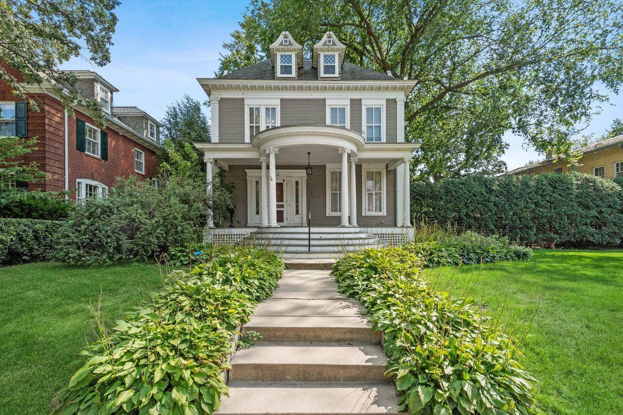 506 Summit Avenue Saint Paul MN 55102