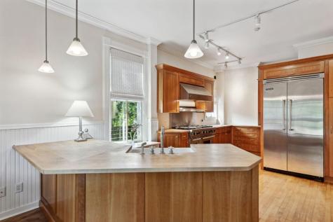 506 Summit Avenue Saint Paul MN 55102