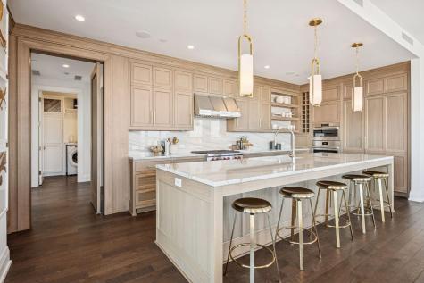 1111 W River Parkway Minneapolis MN 55415