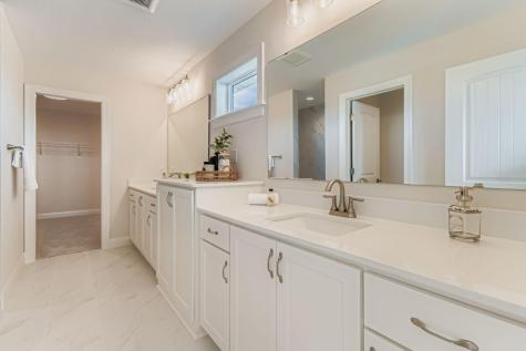 13722 Arrowhead Way Rosemount MN 55068