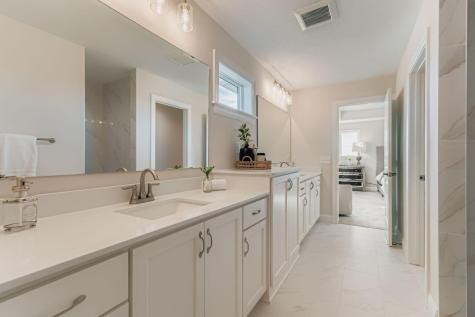 13722 Arrowhead Way Rosemount MN 55068