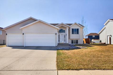 3520 Eagle Run Drive West Fargo ND 58078