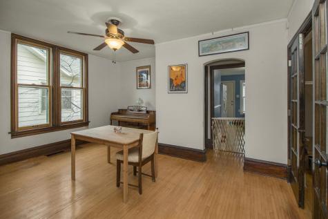 828 Armstrong Avenue Saint Paul MN 55102