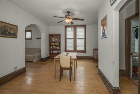 828 Armstrong Avenue Saint Paul MN 55102