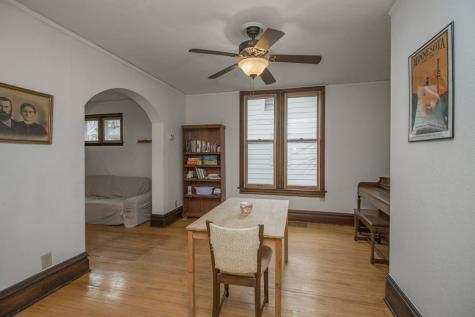 828 Armstrong Avenue Saint Paul MN 55102