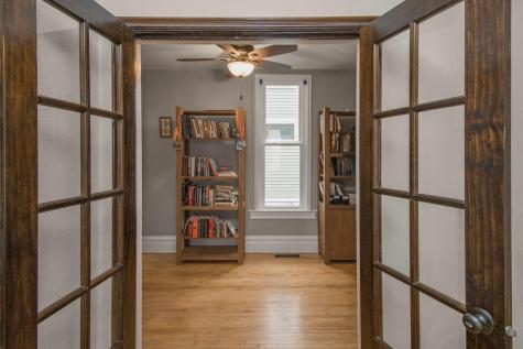 828 Armstrong Avenue Saint Paul MN 55102