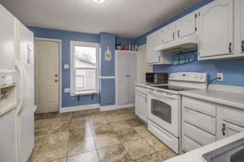 828 Armstrong Avenue Saint Paul MN 55102
