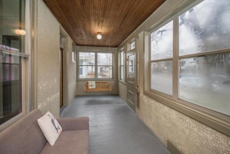 828 Armstrong Avenue Saint Paul MN 55102