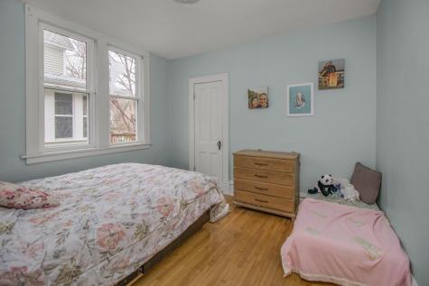 828 Armstrong Avenue Saint Paul MN 55102