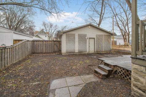 828 Armstrong Avenue Saint Paul MN 55102