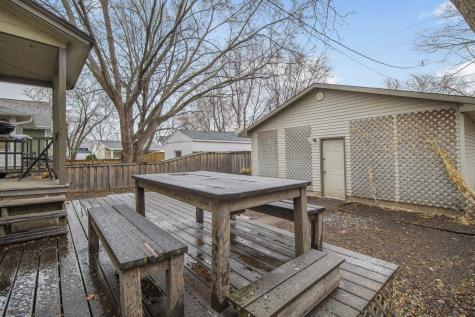 828 Armstrong Avenue Saint Paul MN 55102
