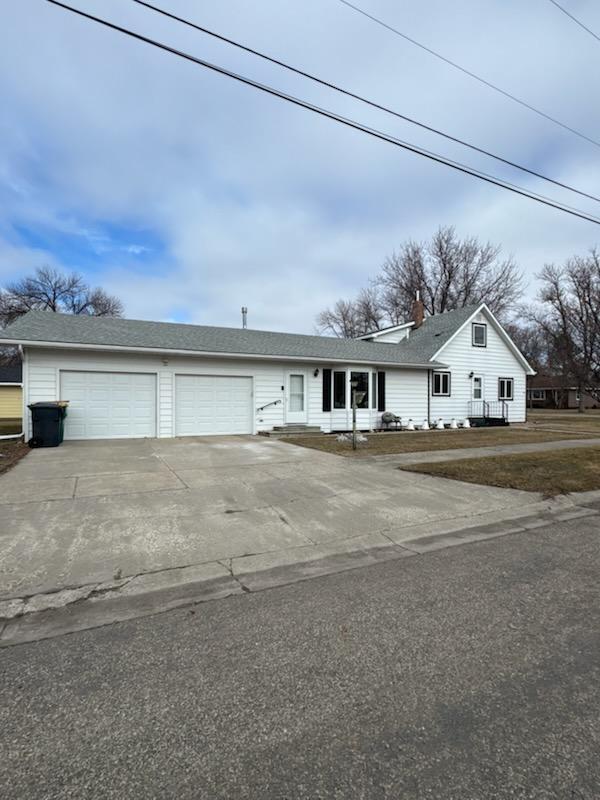 222 Washington Avenue Hatton ND 58240