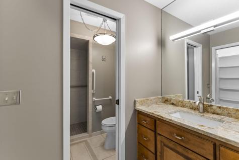 6085 Lincoln Drive Edina MN 55436
