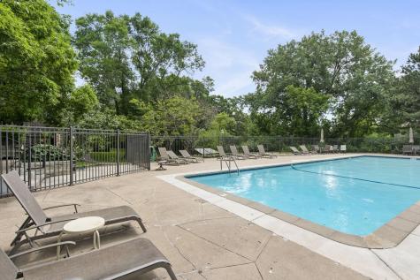 6085 Lincoln Drive Edina MN 55436
