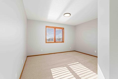 3102 26th Avenue S Fargo ND 58103