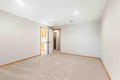 3102 26th Avenue S Fargo ND 58103