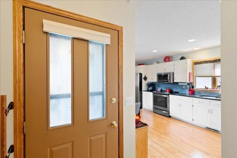 2084 Vierling Drive E Shakopee MN 55379