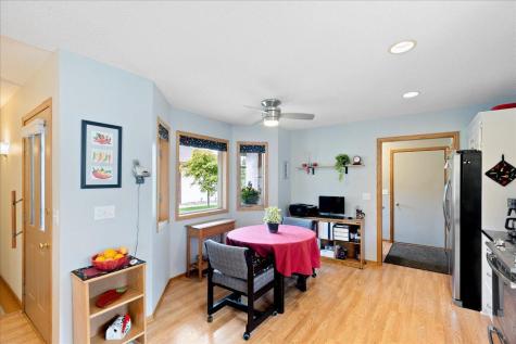 2084 Vierling Drive E Shakopee MN 55379
