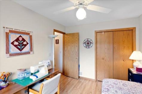 2084 Vierling Drive E Shakopee MN 55379