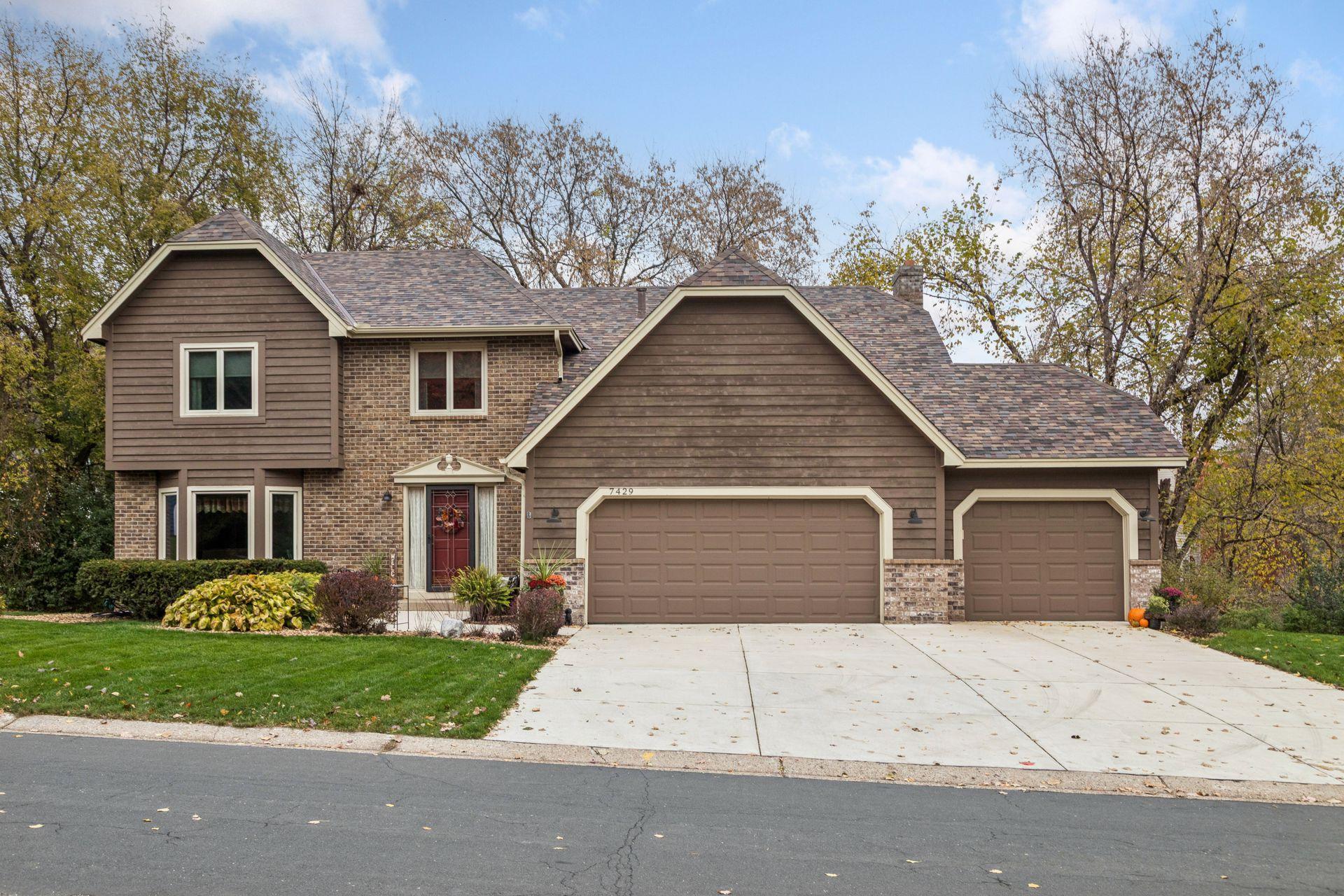 7429 Upper 136th Street W Apple Valley MN 55124