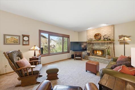 7429 Upper 136th Street W Apple Valley MN 55124
