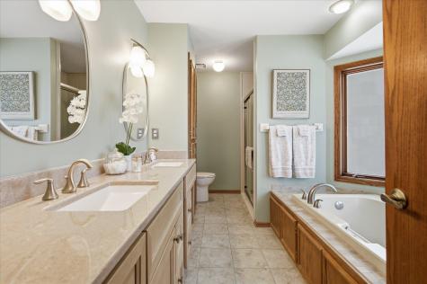 7429 Upper 136th Street W Apple Valley MN 55124