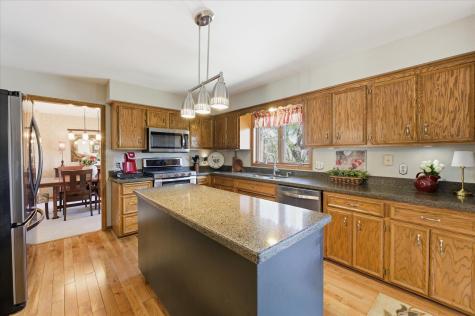 7429 Upper 136th Street W Apple Valley MN 55124