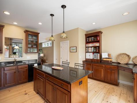 1385 Eustis Street Saint Paul MN 55108