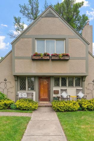 2214 Saint Anthony Parkway Minneapolis MN 55418