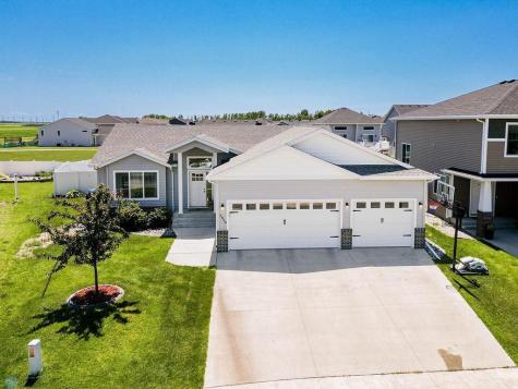 5828 58th Avenue S Fargo ND 58104