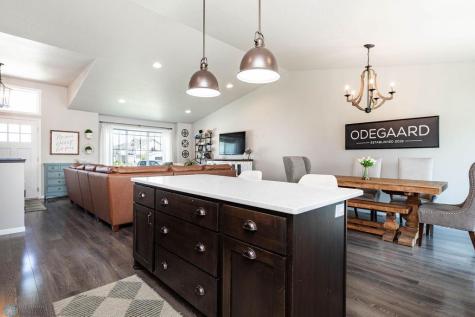 5828 58th Avenue S Fargo ND 58104