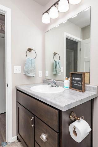 5828 58th Avenue S Fargo ND 58104